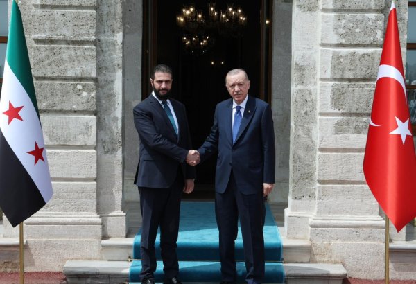 Ərdoğan Suriya prezidenti Əhməd Şara ilə görüşüb