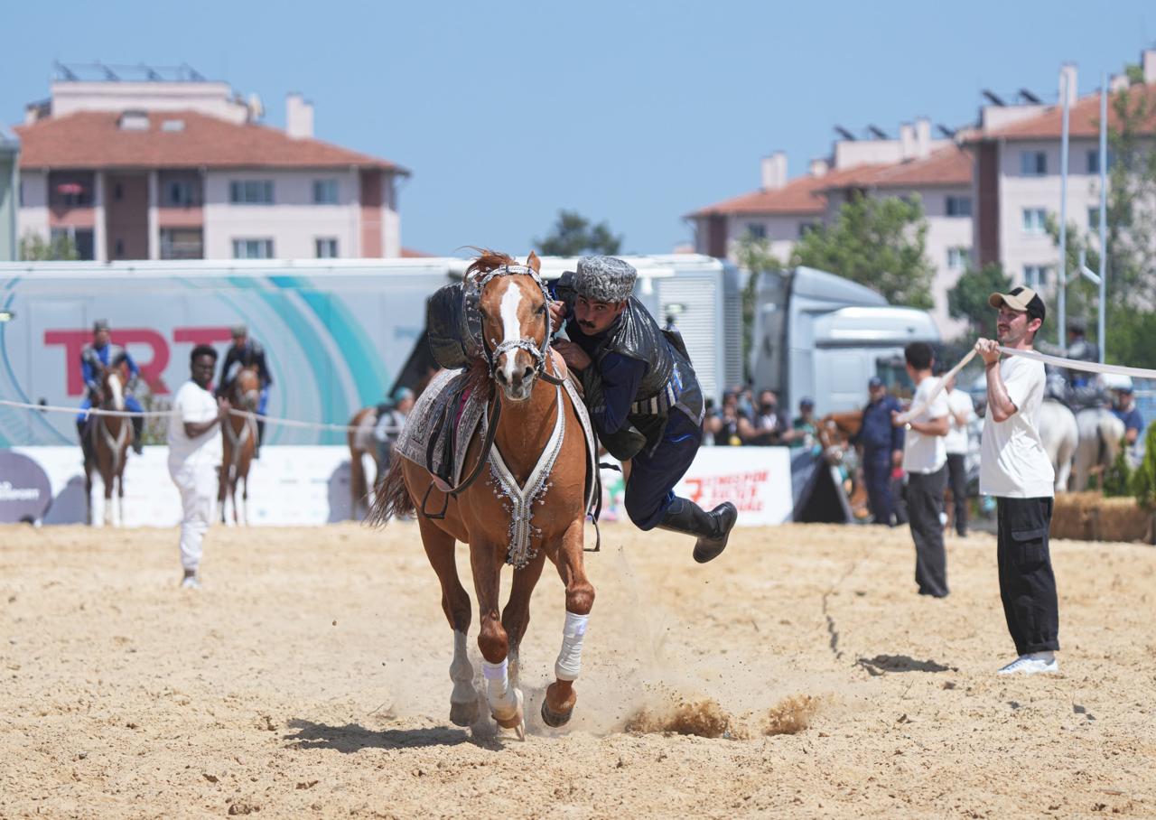 Türkiyə Prezidenti Rəcəb Tayyib Ərdoğan və xanımı Azərbaycan nümayəndə heyətinin çıxışını izlədilər (FOTO)