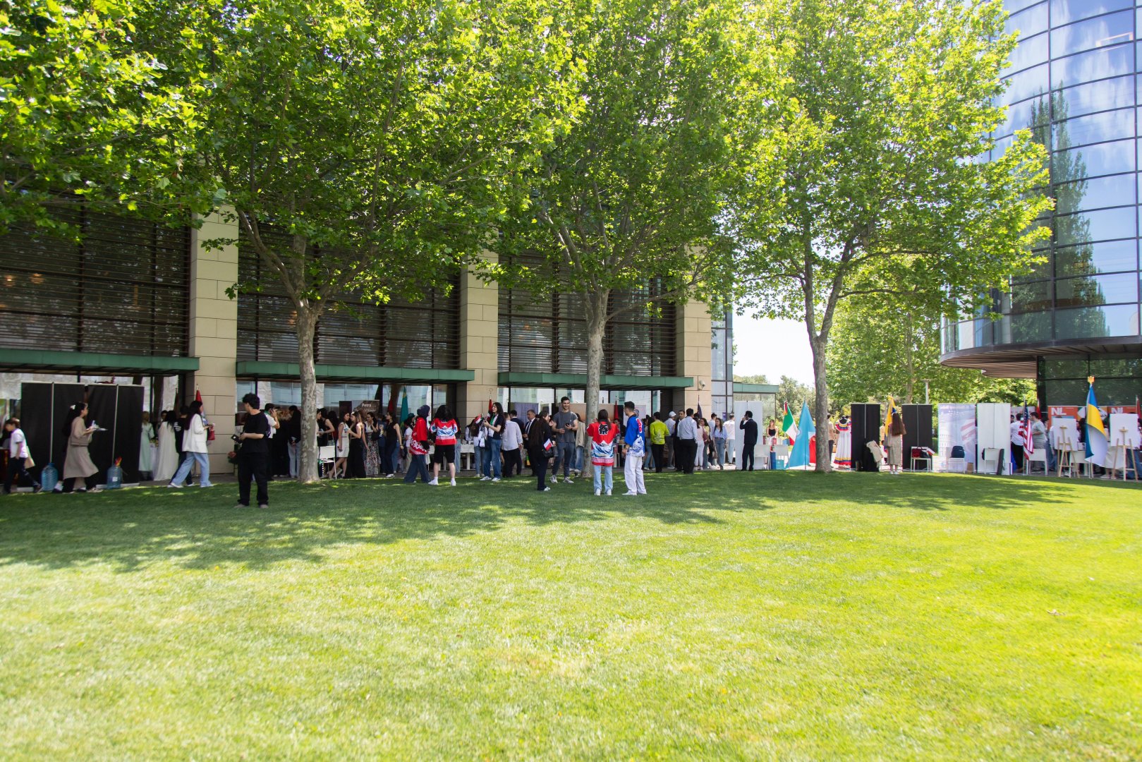 50-ə yaxın ölkə ADA Universitetinin 13-cü Beynəlxalq Festivalında bir araya gəlib (FOTO)