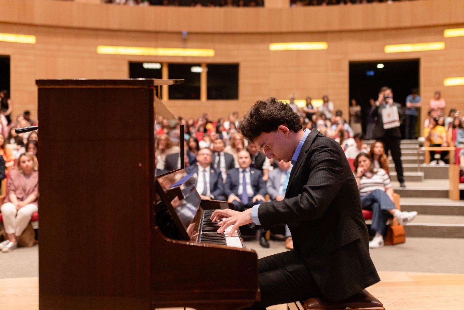 50-ə yaxın ölkə ADA Universitetinin 13-cü Beynəlxalq Festivalında bir araya gəlib (FOTO)