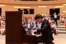 50-ə yaxın ölkə ADA Universitetinin 13-cü Beynəlxalq Festivalında bir araya gəlib (FOTO)