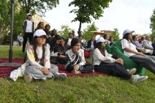 Xarıbülbül Festivalı çərçivəsində Şuşada teatr tamaşası nümayiş olunub (FOTO)
