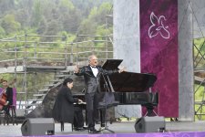 Şuşada “Xarıbülbül” musiqi festivalının açılışı olub (FOTO)