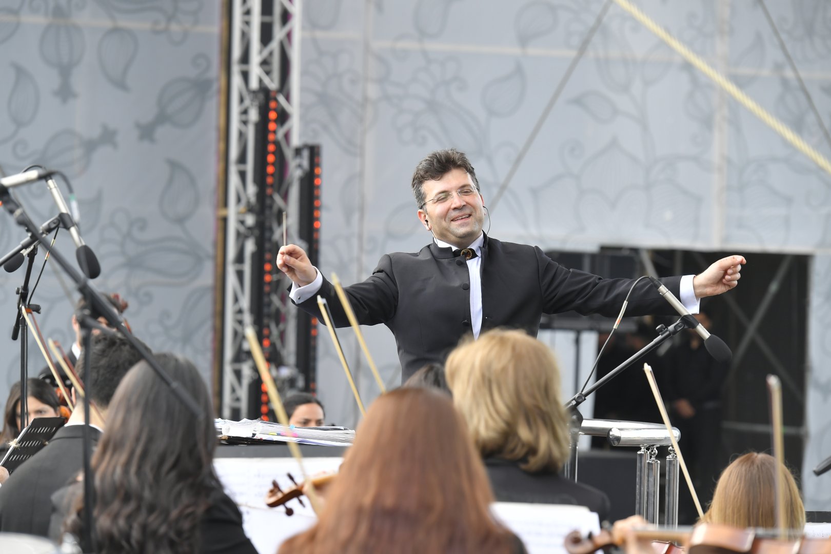 Şuşada “Xarıbülbül” musiqi festivalının açılışı olub (FOTO)