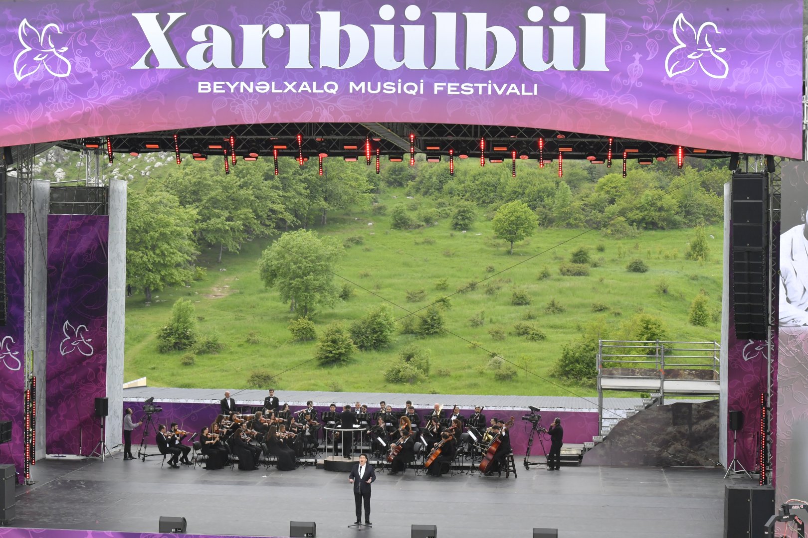 Şuşada “Xarıbülbül” musiqi festivalının açılışı olub (FOTO)
