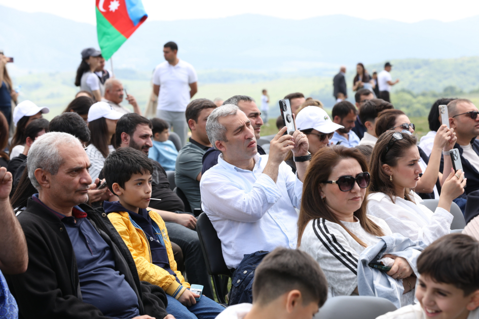 Şuşada “Xarıbülbül” Beynəlxalq Musiqi Festivalı davam edir (FOTO)