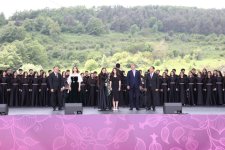 Şuşada “Xarıbülbül” Beynəlxalq Musiqi Festivalı davam edir (FOTO)