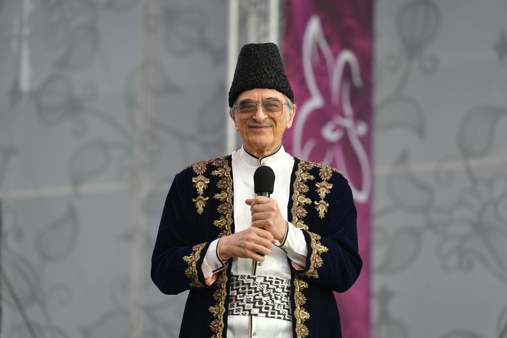 “Xarıbülbül” Beynəlxalq Musiqi Festivalında Polad Bülbüloğlunun konserti olub (FOTO)