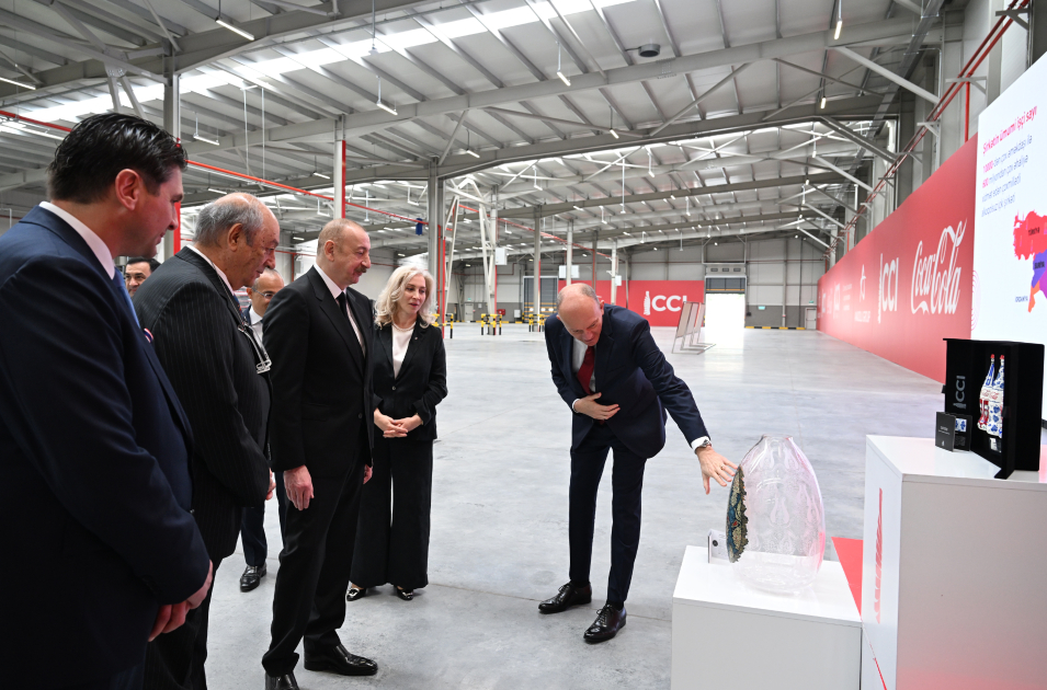Prezident İlham Əliyev  “Azerbaijan Coca-Cola Bottlers” MMC-nin İsmayıllıda yeni istehsal müəssisəsinin açılışında iştirak edib (FOTO) (YENİLƏNİB)