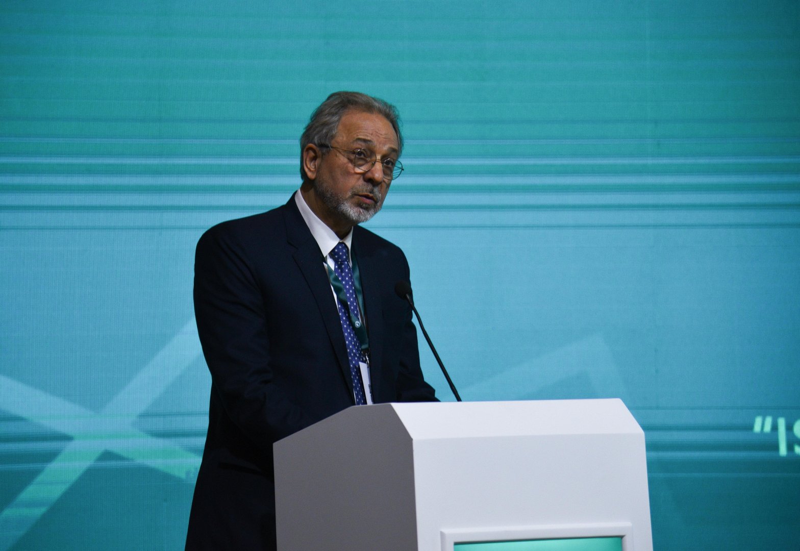Bakıda “İslamofobiya diqqət mərkəzində: Qərəzin ifşası, stiqmaların dağıdılması” mövzusunda beynəlxalq konfransın birinci günü başa çatıb (FOTO) (YENİLƏNİB)