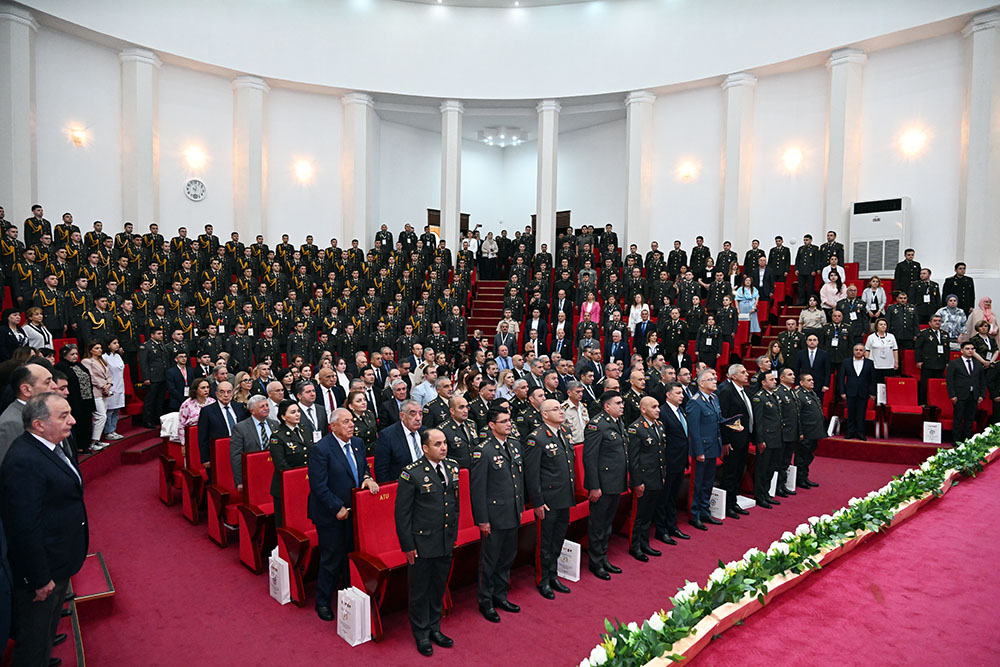 Hərbi Tibb Fakültəsinin yaranmasının 25 illik yubileyinə həsr olunmuş elmi-praktik konfrans keçirilir (FOTO)