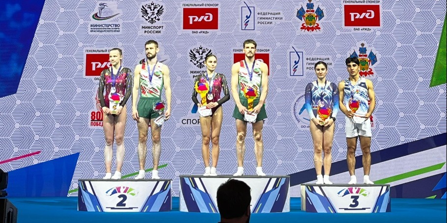 Gimnastlarımız batut gimnastikası üzrə beynəlxalq turnirdə iki medal qazanıblar (FOTO)