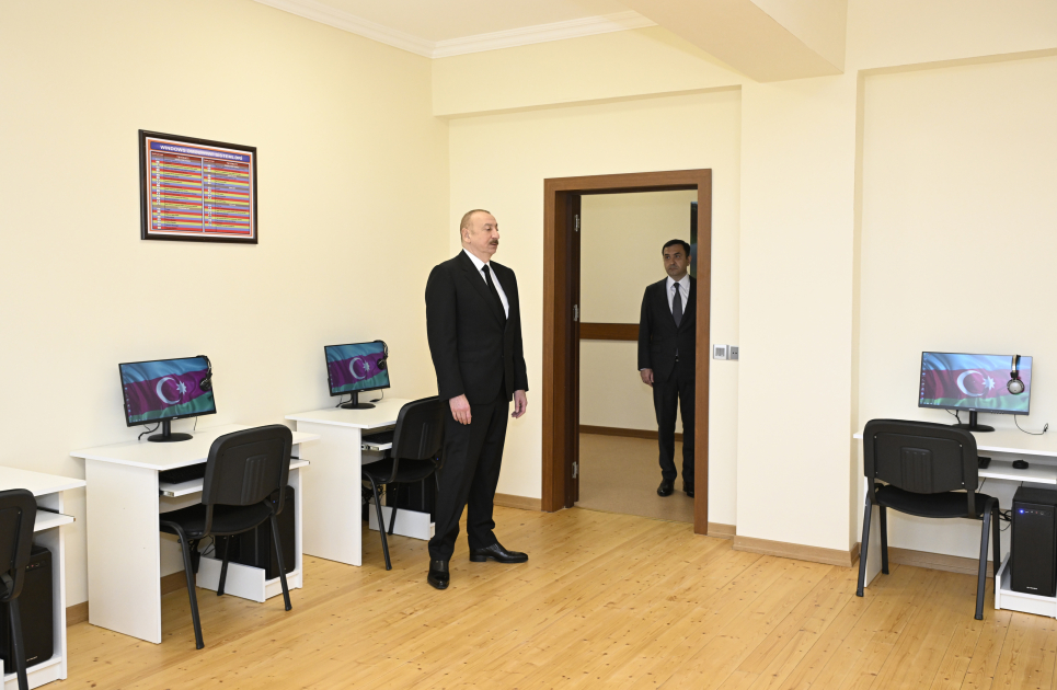 Prezident İlham Əliyev İsmayıllı şəhərində “Talıstan” liseyinin binasının açılışında iştirak edib (FOTO) (YENİLƏNİB)