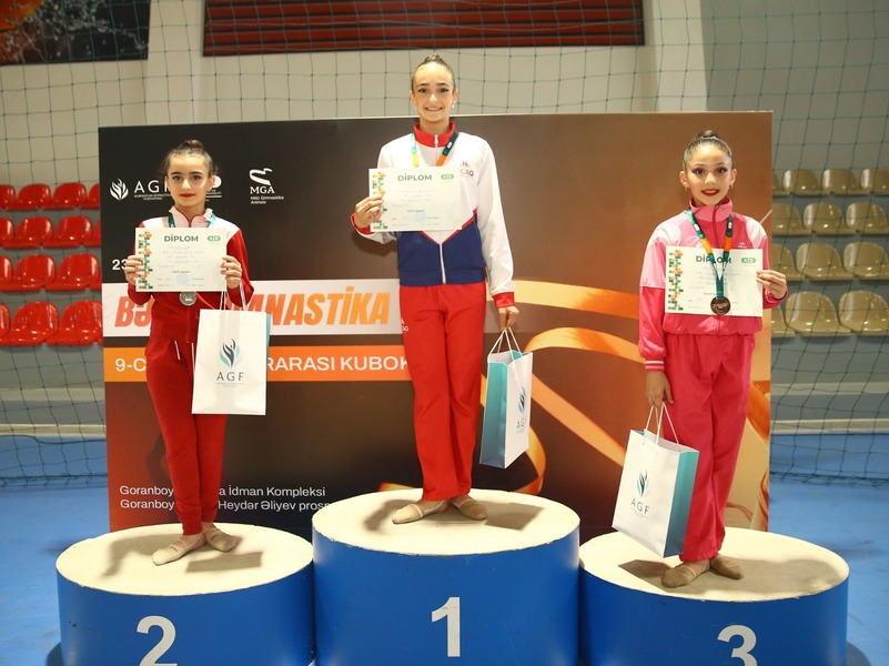 Gələcəyin ulduz gimnastları Goranboyda parladı (FOTO)