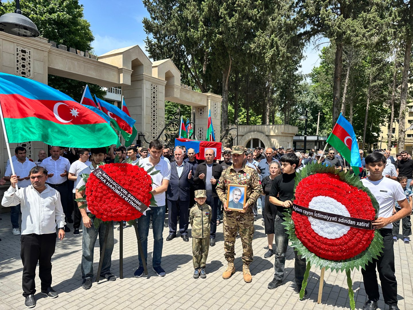 Mingəçevirdə Birinci Qarabağ müharibəsi şəhidinin qalıqları dəfn olunub (FOTO)