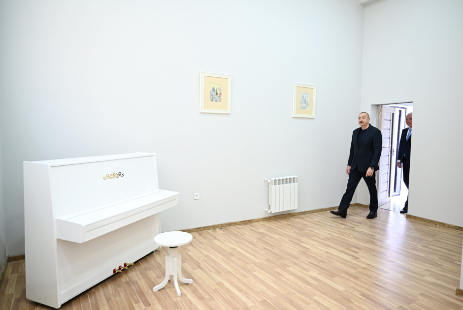 Prezident İlham Əliyev Laçın rayonunun Bəylik kəndinin açılışında iştirak edib (FOTO/VİDEO)