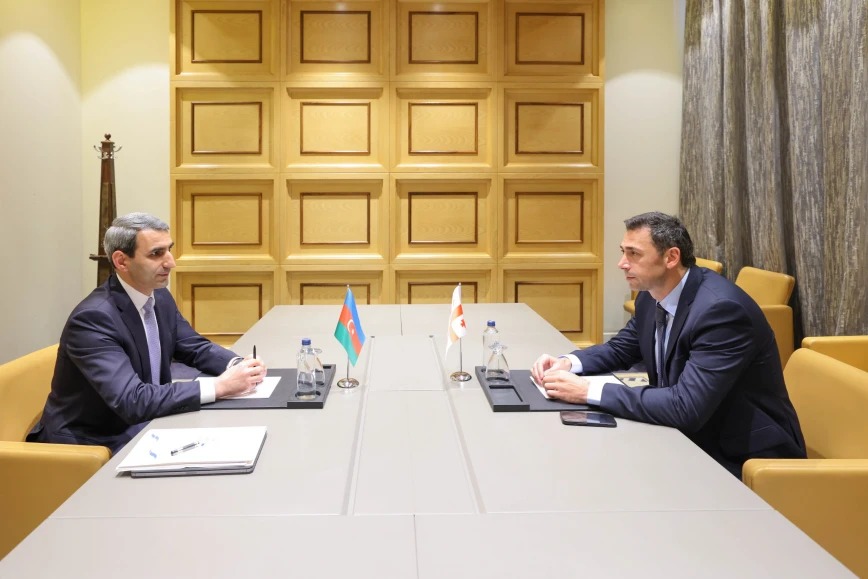 ADY sədri gürcüstanlı həmkarı ilə BTQ üzrə yükdaşımaların səmərəli təşkilini müzakirə etdi