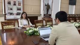 "Məşğulluq Həftəsində" 250-yə yaxın UNEC tələbəsi üçün iş müsahibəsi təşkil olunub (FOTO)