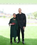 Prezident İlham Əliyev Laçının Bəylik kəndinə köçən sakinlərlə görüşüb, onlara evlərin açarlarını təqdim edib (FOTO/VİDEO) (YENİLƏNİB)