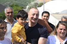 Prezident İlham Əliyev Laçın şəhərində sakinlərlə görüşüb (FOTO/VİDEO) (YENİLƏNİB)