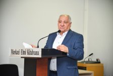 Bahəddin Həzinin "Göyün cazibə qüvvəsi" kitabının təqdimat mərasimi və imza günü keçirilib (FOTO)