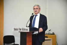 Bahəddin Həzinin "Göyün cazibə qüvvəsi" kitabının təqdimat mərasimi və imza günü keçirilib (FOTO)