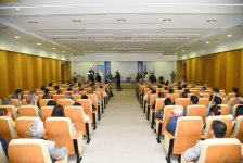Bahəddin Həzinin "Göyün cazibə qüvvəsi" kitabının təqdimat mərasimi və imza günü keçirilib (FOTO)