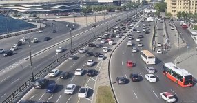 Sürücülərin NƏZƏRİNƏ: Paytaxtın bir sıra yollarında tıxac var - SİYAHI (FOTO)