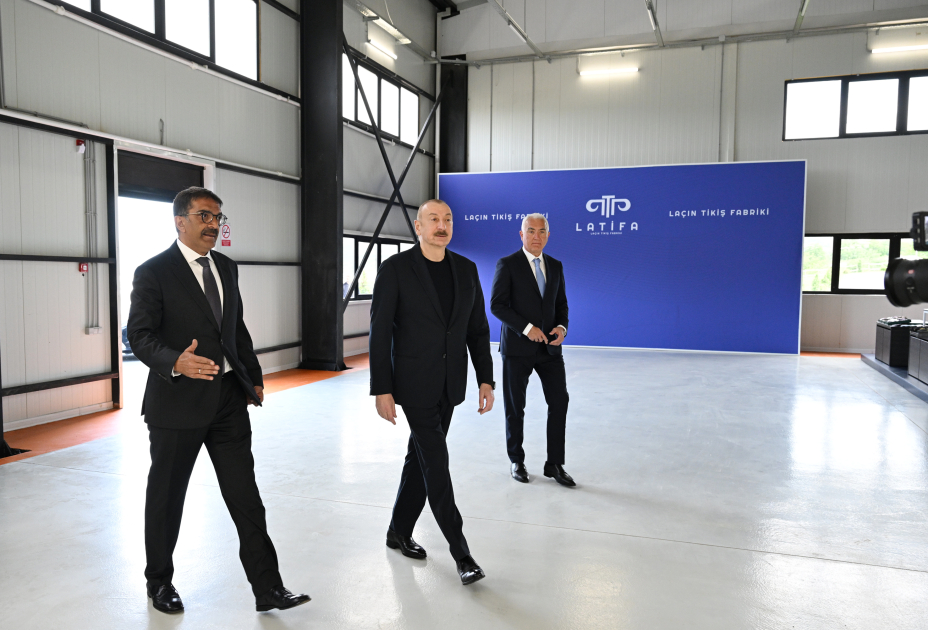 Prezident İlham Əliyev “LATIFA” Laçın tikiş fabrikinin açılışında iştirak edib (FOTO/VİDEO) (YENİLƏNİB)