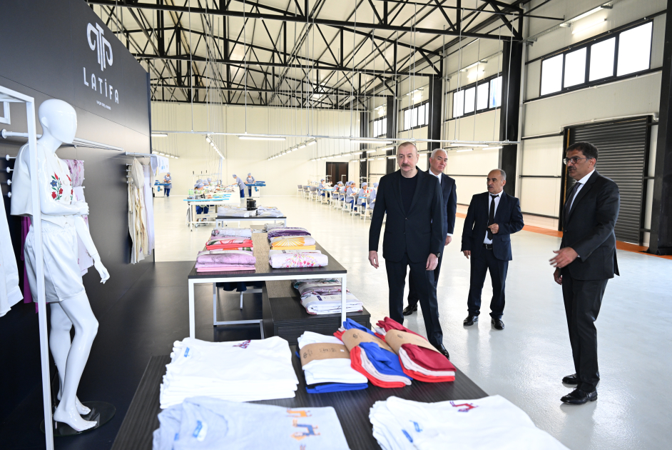 Prezident İlham Əliyev “LATIFA” Laçın tikiş fabrikinin açılışında iştirak edib (FOTO/VİDEO) (YENİLƏNİB)