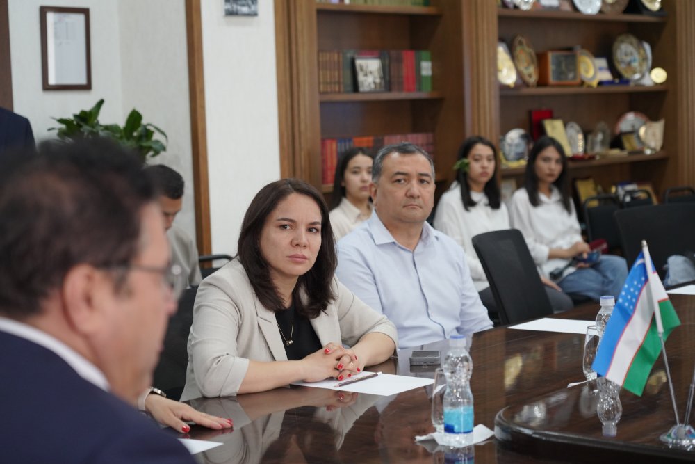 Azərbaycanlı media nümayəndələri üçün Özbəkistanın Jurnalistika və Kütləvi Kommunikasiya Universitetində seminar təşkil olunub (FOTO)
