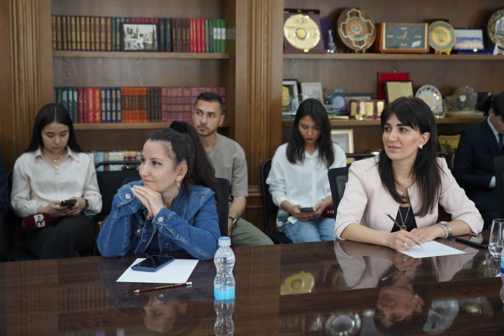 Azərbaycanlı media nümayəndələri üçün Özbəkistanın Jurnalistika və Kütləvi Kommunikasiya Universitetində seminar təşkil olunub (FOTO)