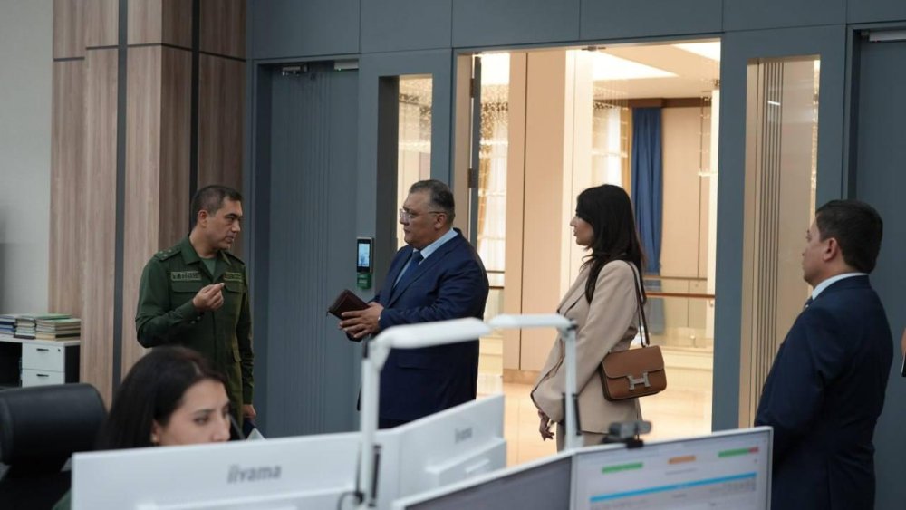 Azərbaycan nümayəndə heyəti Özbəkistanın müxtəlif dövlət orqan və qurumlarının fəaliyyəti ilə tanış olub (FOTO)