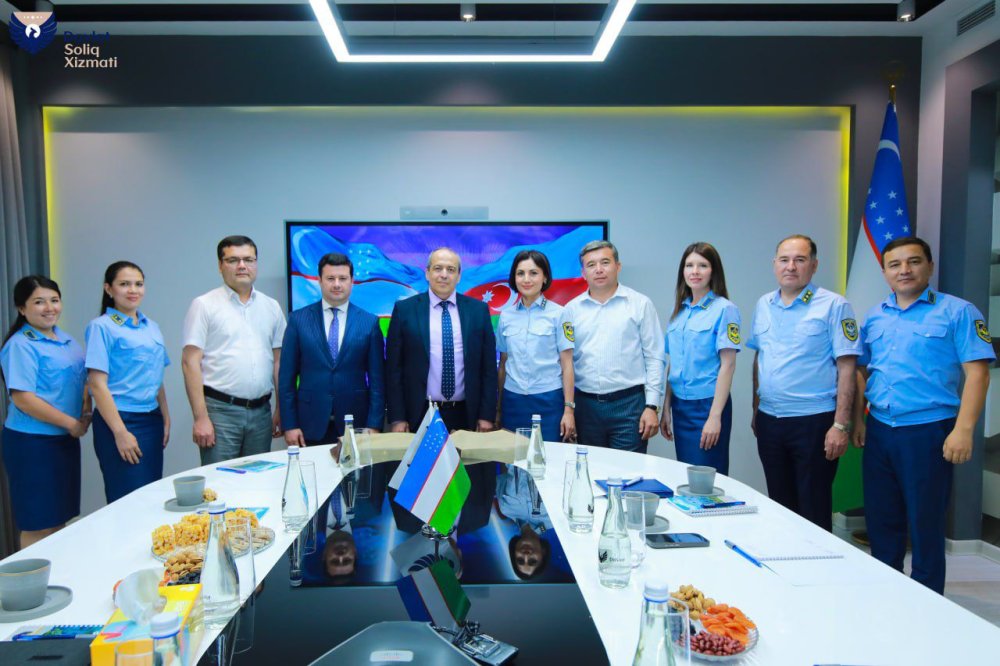 Azərbaycan nümayəndə heyəti Özbəkistanın müxtəlif dövlət orqan və qurumlarının fəaliyyəti ilə tanış olub (FOTO)