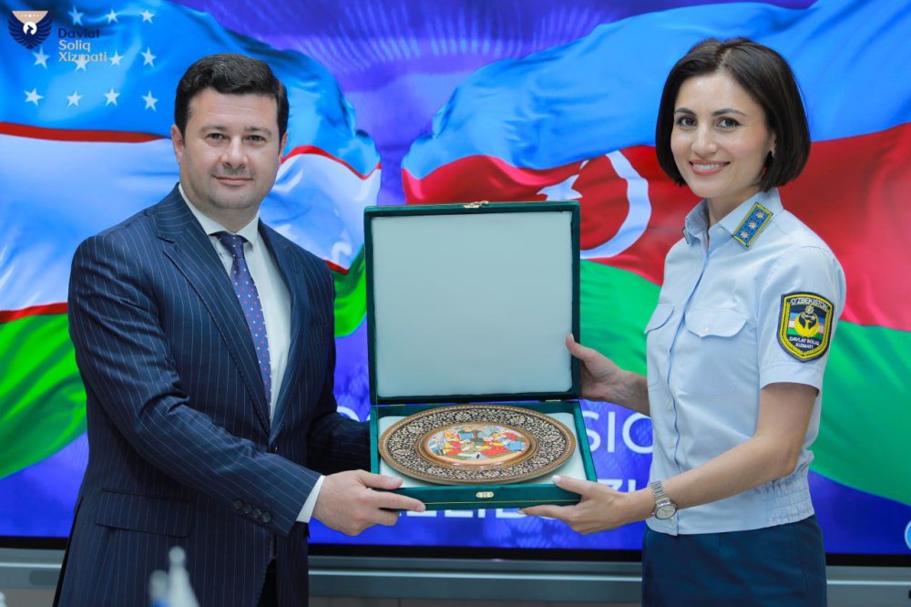 Azərbaycan nümayəndə heyəti Özbəkistanın müxtəlif dövlət orqan və qurumlarının fəaliyyəti ilə tanış olub (FOTO)