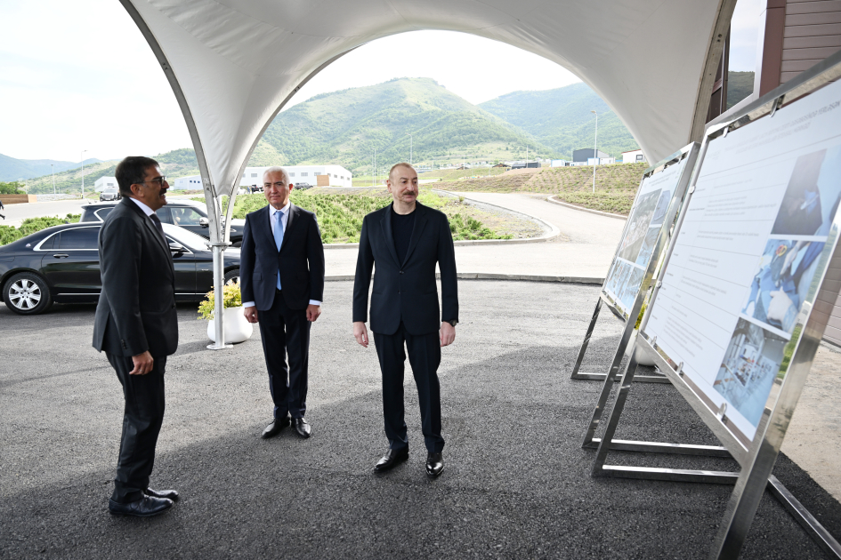 Prezident İlham Əliyev “PIRSHAGHI” ayaqqabı fabrikinin Laçın filialının açılışında iştirak edib (FOTO/VİDEO)