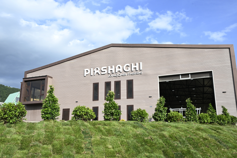 Prezident İlham Əliyev “PIRSHAGHI” ayaqqabı fabrikinin Laçın filialının açılışında iştirak edib (FOTO/VİDEO)