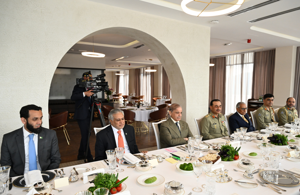 Laçında Prezident İlham Əliyevin Pakistanın Baş naziri ilə nahar əsnasında geniş tərkibdə görüşü olub (FOTO/VİDEO)