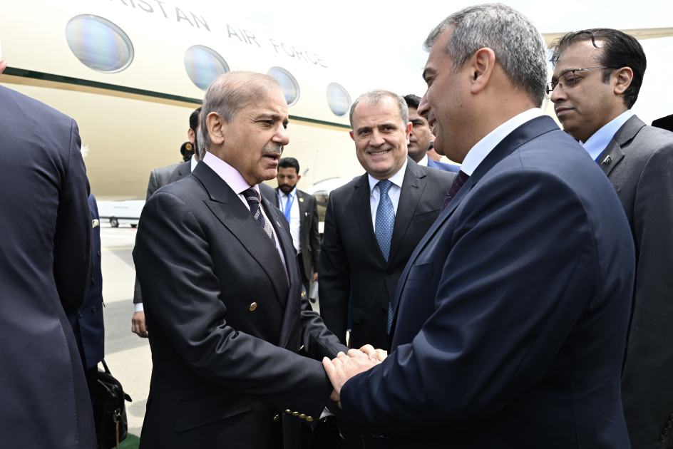 Məhəmməd Şahbaz Şərif Azərbaycana səfərə gəlib (FOTO)