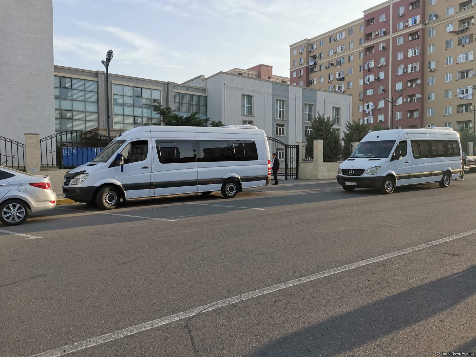 Ağdam rayonunun Kəngərli kəndinə növbəti köç karvanı yola salınıb (FOTO)