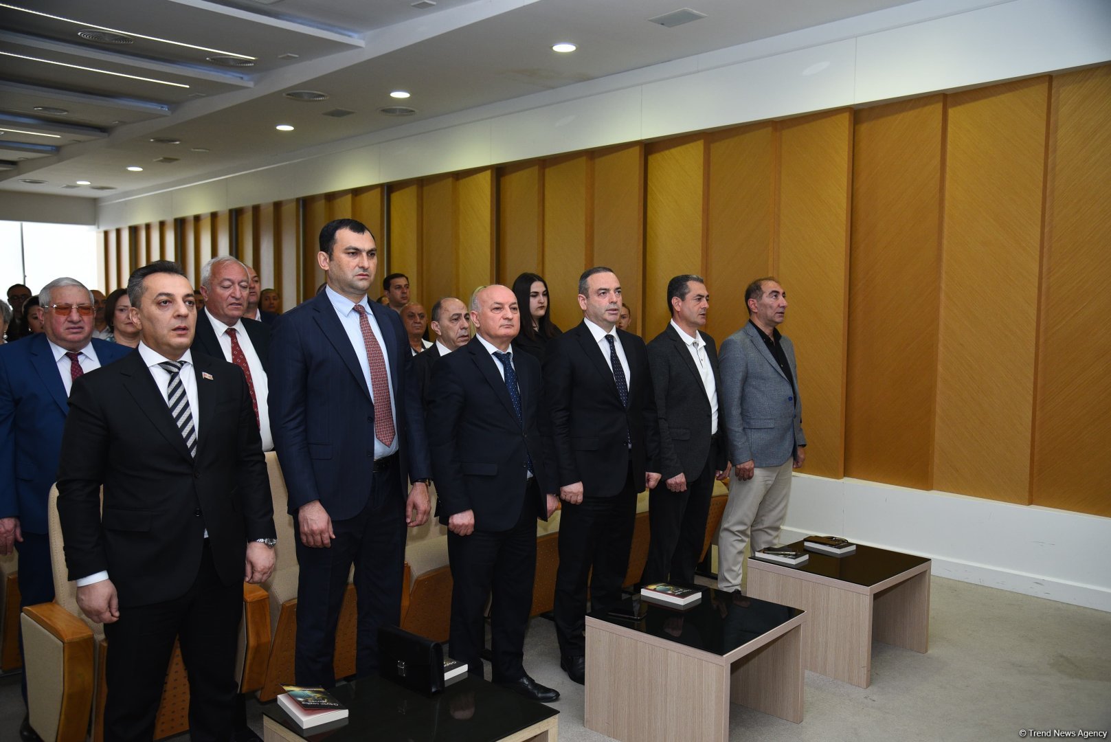 Bahəddin Həzinin "Göyün cazibə qüvvəsi" kitabının təqdimat mərasimi və imza günü keçirilib (FOTO)