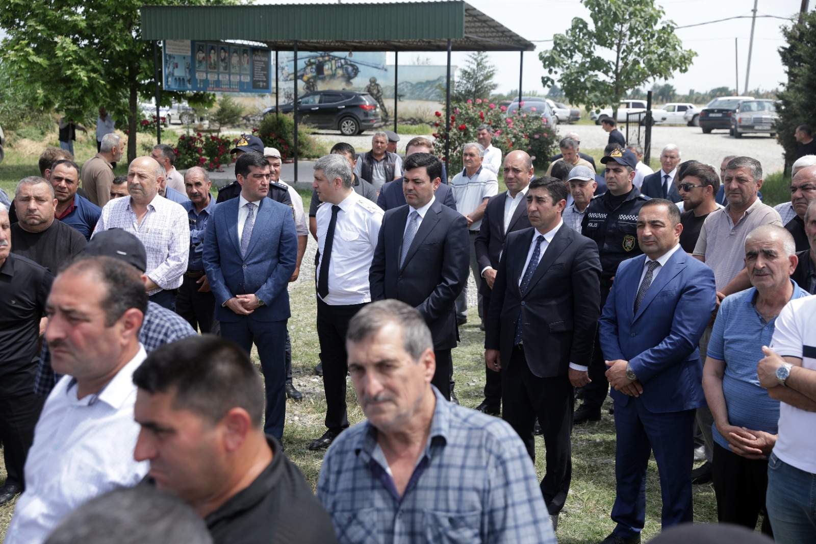 Xaçmazda şəhid atasının dəfn mərasimi keçirilib (FOTO)