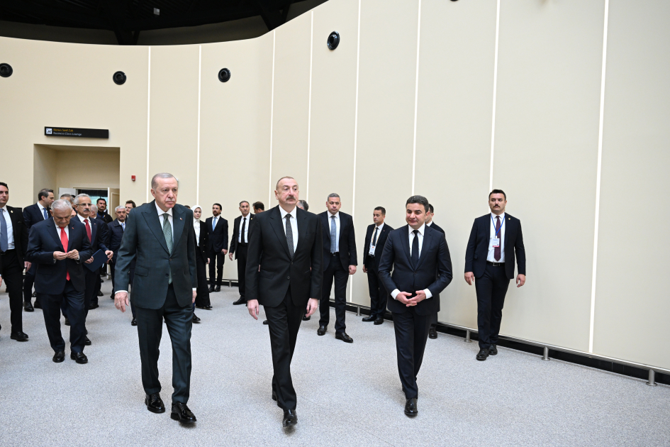 Prezident İlham Əliyev və Türkiyə Prezidenti Rəcəb Tayyib Ərdoğan Laçın Beynəlxalq Hava Limanının açılış mərasimində iştirak ediblər (FOTO/VİDEO) (YENİLƏNİB-2)