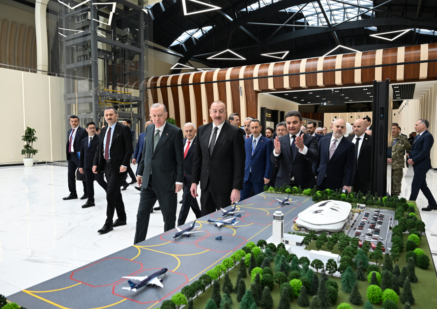 Prezident İlham Əliyev və Türkiyə Prezidenti Rəcəb Tayyib Ərdoğan Laçın Beynəlxalq Hava Limanının açılış mərasimində iştirak ediblər (FOTO/VİDEO) (YENİLƏNİB-2)