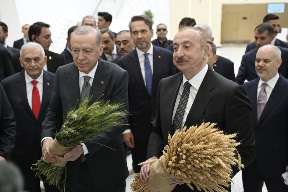 Prezident İlham Əliyev və Türkiyə Prezidenti Rəcəb Tayyib Ərdoğan Laçın Beynəlxalq Hava Limanının açılış mərasimində iştirak ediblər (FOTO/VİDEO) (YENİLƏNİB-2)