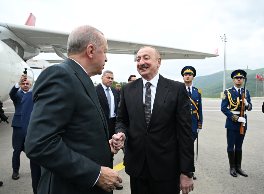 Prezident İlham Əliyev və Türkiyə Prezidenti Rəcəb Tayyib Ərdoğan Laçın Beynəlxalq Hava Limanının açılış mərasimində iştirak ediblər (FOTO/VİDEO) (YENİLƏNİB-2)