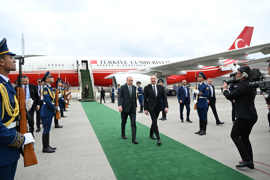 Prezident İlham Əliyev və Türkiyə Prezidenti Rəcəb Tayyib Ərdoğan Laçın Beynəlxalq Hava Limanının açılış mərasimində iştirak ediblər (FOTO/VİDEO) (YENİLƏNİB-2)