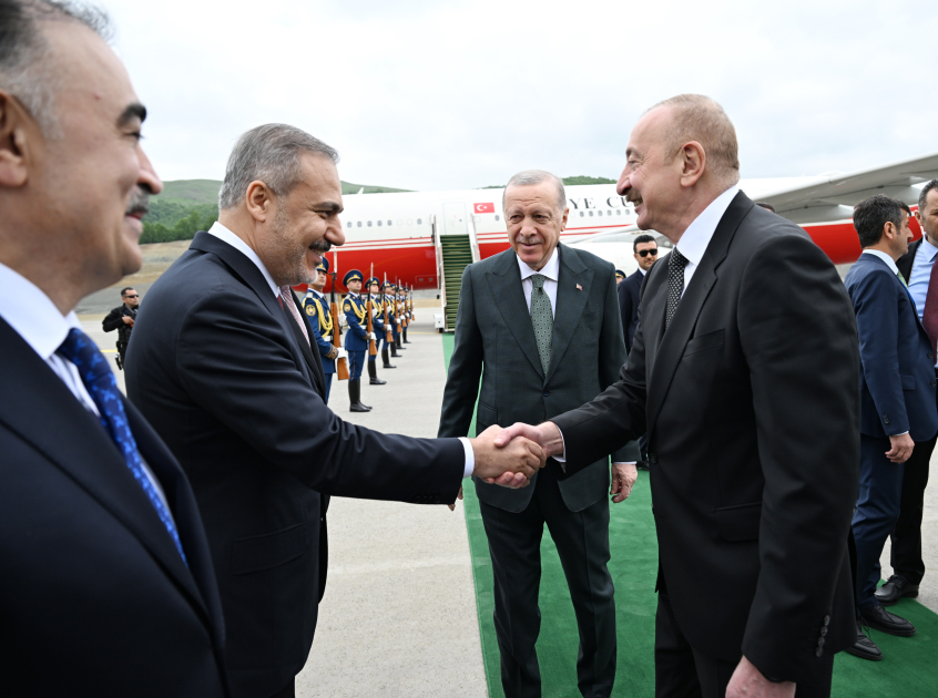 Prezident İlham Əliyev və Türkiyə Prezidenti Rəcəb Tayyib Ərdoğan Laçın Beynəlxalq Hava Limanının açılış mərasimində iştirak ediblər (FOTO/VİDEO) (YENİLƏNİB-2)