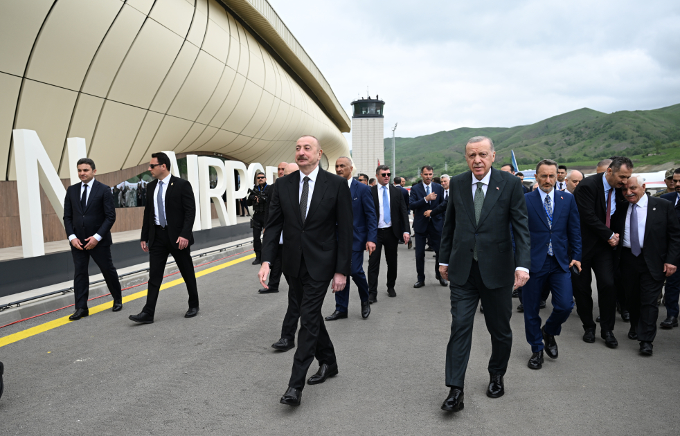 Prezident İlham Əliyev və Türkiyə Prezidenti Rəcəb Tayyib Ərdoğan Laçın Beynəlxalq Hava Limanının açılış mərasimində iştirak ediblər (FOTO/VİDEO) (YENİLƏNİB-2)