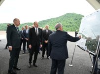 Prezident İlham Əliyev və Prezident Rəcəb Tayyib Ərdoğan Kəlbəcər-Laçın avtomobil yolunda görülən tikinti işləri ilə tanış olublar (FOTO/VİDEO) (YENİLƏNİB)